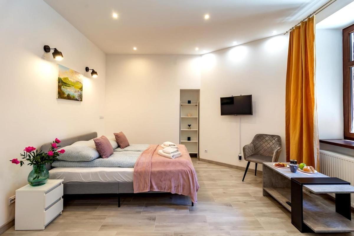 Great Base To Explore Cracow Apartament